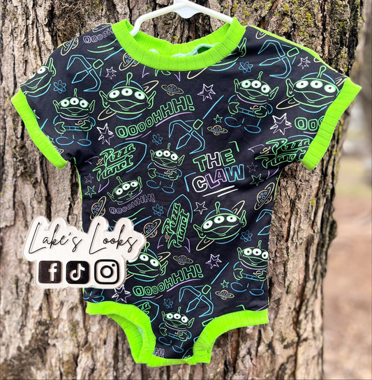 RTS (6/9) Alien Cozy Romper